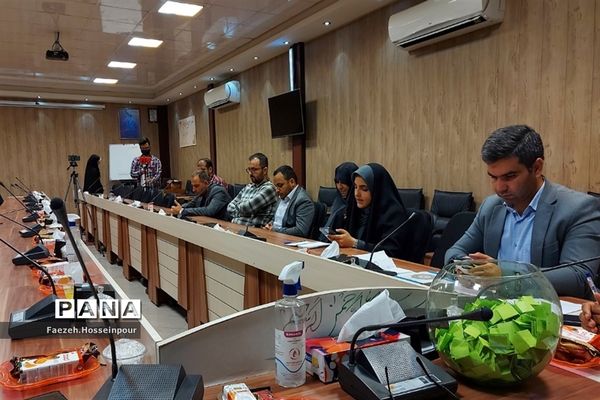 مراسم قرعه‌کشی مشهد مقدس ویژه حائزین رتبه مسابقات قرآنی در بهارستان‌دو