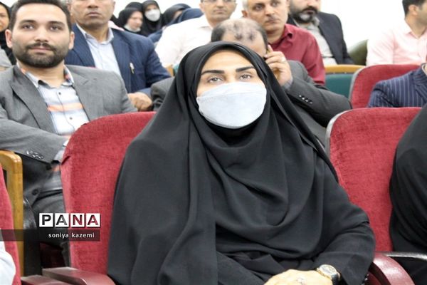 نشست مدیران مدارس ناحیه ۲ ساری
