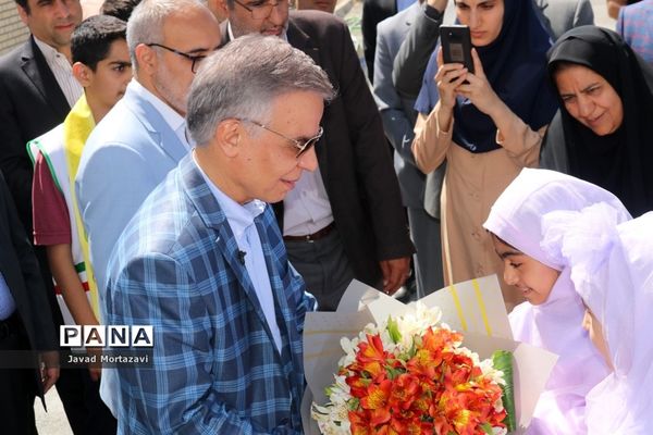 آیین افتتاح مدرسه 12 کلاسه مهر عظام در شهرستان مرند