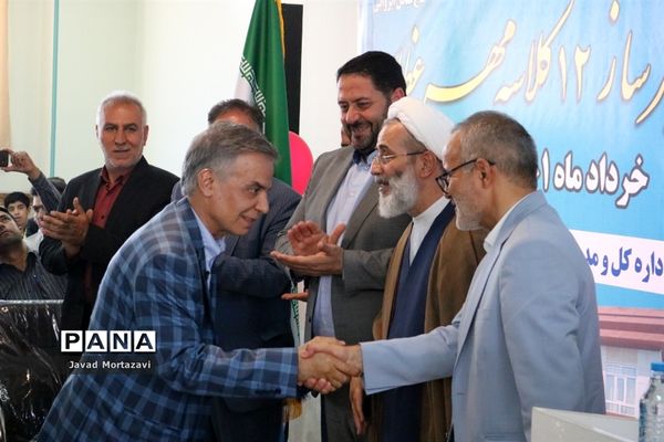آیین افتتاح مدرسه 12 کلاسه مهر عظام در شهرستان مرند