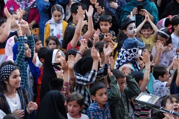 افتتاح جشنواره بین‌المللی تئاتر کودک و نوجوان در همدان