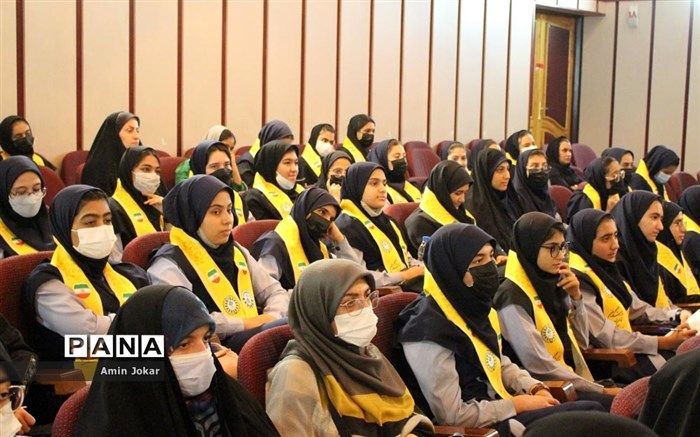 برگزاری  همایش هدایت تحصیلی با رویکرد هویتی ‌ویژه دختران پیشتاز برای اولین بار در شیراز