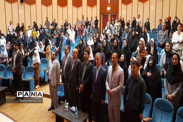جشنواره منتخبین طرح و برنامه‌های دوره ابتدایی در شهرستان نور