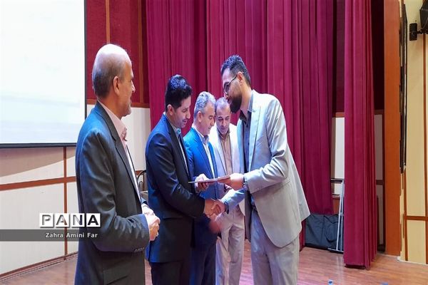 جشنواره منتخبین طرح و برنامه‌های دوره ابتدایی در شهرستان نور