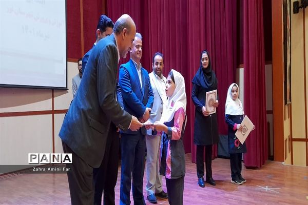 جشنواره منتخبین طرح و برنامه‌های دوره ابتدایی در شهرستان نور