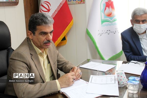 جلسه هماهنگی برگزاری دوره‌های توجیهی اتحادیه انجمن‌های اسلامی دانش‌آموزان استان بوشهر