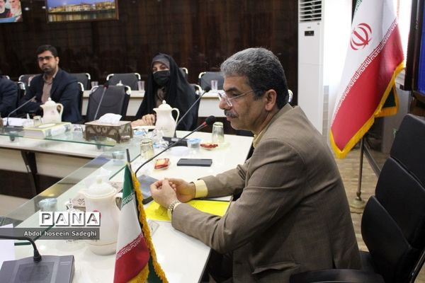 جلسه ستاد برنامه‌ریزی فعالیت‌های تابستانی دانش‌آموزان استان بوشهر