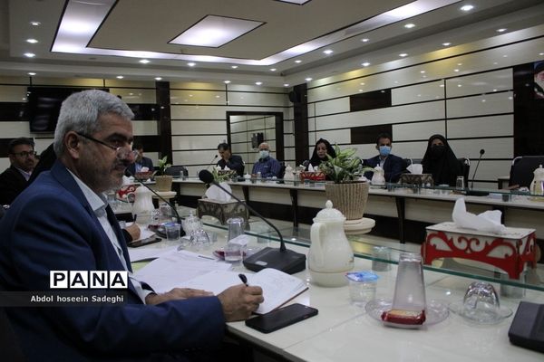 جلسه ستاد برنامه‌ریزی فعالیت‌های تابستانی دانش‌آموزان استان بوشهر