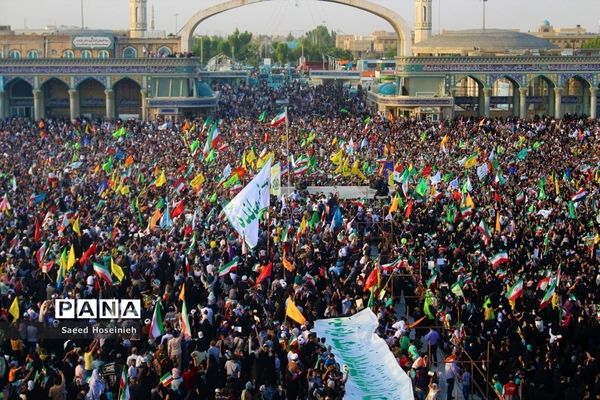 اجتماع هزاران نفری سرود سلام فرمانده در مسجد جمکران -2