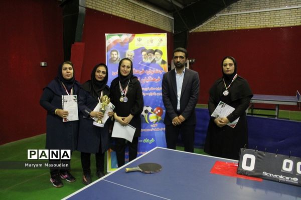 جشنواره فرهنگی ورزشی  فرهنگیان استان بوشهر رشته تنیس روی میز بانوان