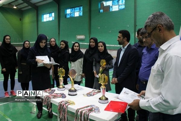 جشنواره فرهنگی ورزشی فرهنگیان استان بوشهر رشته ورزش بدمینتون  بانوان