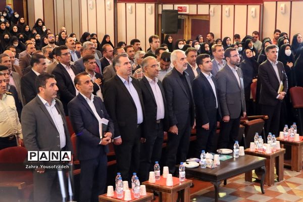 دیدار وزیر آموزش و پرورش با جمعی از معلمان و مدیران آموزش و پرورش استان فارس