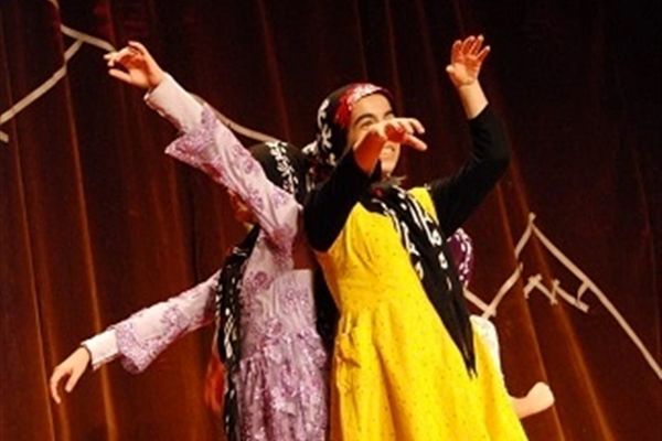 اجرای نخستین نمایش از بخش زیر 18 سال در بیست و هفتمین دوره جشنواره تئاتر کودک و نوجوان