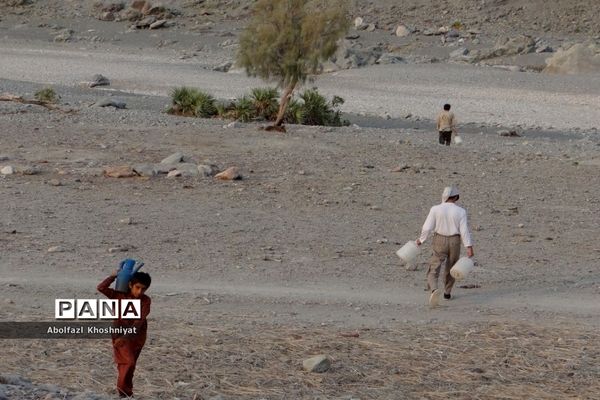 دهمین مرحله اردوی گروه جهادی ایثارگران بدون مرز استان بوشهر