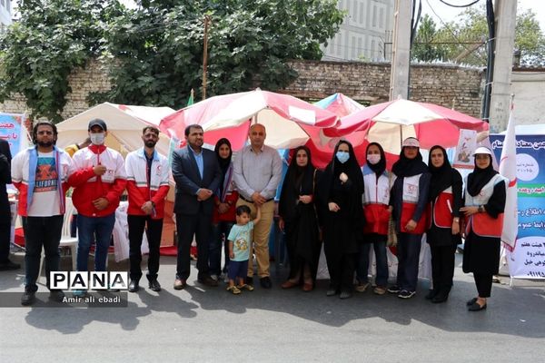 نمایشگاه و میزخدمت مبارزه با مواد مخدر در ساری