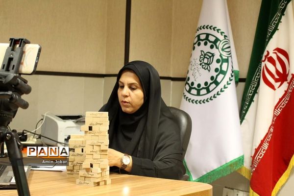 ‌برگزاری دوره مربیگری و داوری بازی‌های فکری با حضور 380 مربی پیشتاز در سازمان دانش‌آموزی فارس