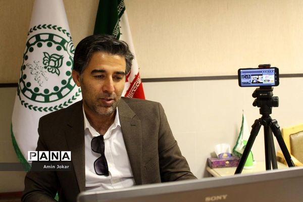 ‌برگزاری دوره مربیگری و داوری بازی‌های فکری با حضور 380 مربی پیشتاز در سازمان دانش‌آموزی فارس