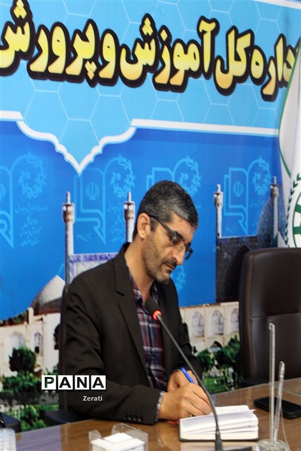 گردهمایی حضوری و مجازی دانش آموزان دختر  خبرنگار خبرگزاری پانا استان اصفهان