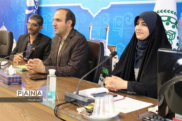 گردهمایی حضوری و مجازی دانش آموزان دختر  خبرنگار خبرگزاری پانا استان اصفهان