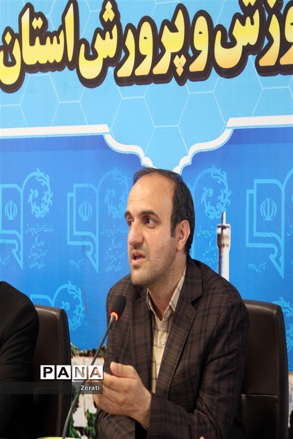 گردهمایی حضوری و مجازی دانش آموزان دختر  خبرنگار خبرگزاری پانا استان اصفهان