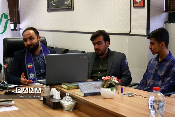 حضور حسین عبادتی در سازمان‌ دانش‌آموزی فارس