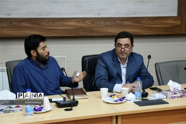 دیدار مدیرکل آموزش و پرورش آذربایجان شرقی با دانشجو معلمان بسیجی