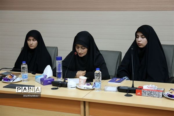 دیدار مدیرکل آموزش و پرورش آذربایجان شرقی با دانشجو معلمان بسیجی