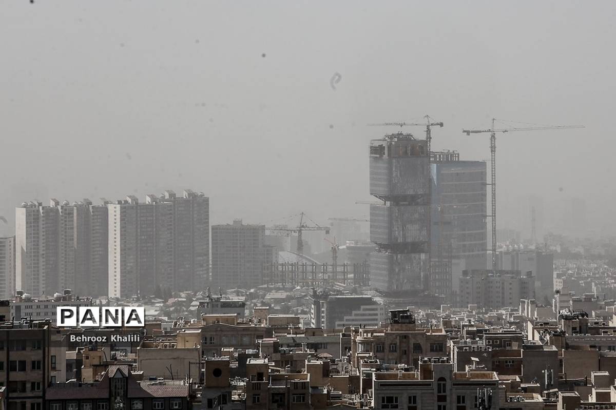 کیفیت هوای تهران در شرایط خطرناک قرار گرفت