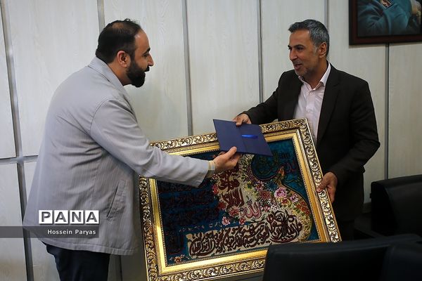 آیین تکریم و معارفه معاونت برنامه‌ریزی، خوداتکایی و نظارت بر امور استان‌ها سازمان دانش‌آموزی