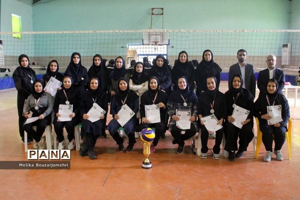 جشنواره فرهنگی ورزشی فرهنگیان استان بوشهر رشته والیبال بانوان