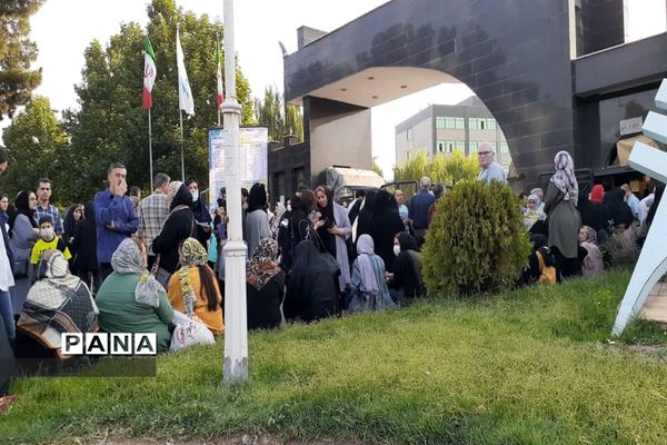 دومین  روز از کنکور  سراسری ۱۴۰۱ در البرز