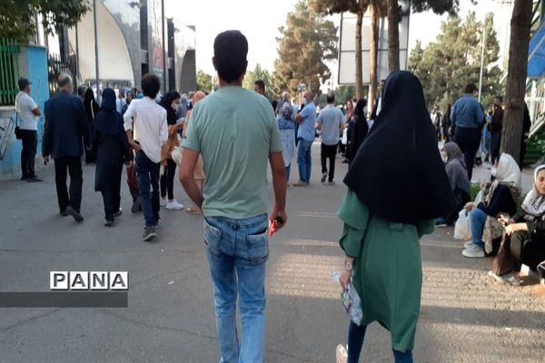 دومین  روز از کنکور  سراسری ۱۴۰۱ در البرز