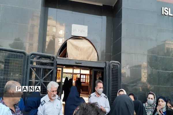 دومین  روز از کنکور  سراسری ۱۴۰۱ در البرز
