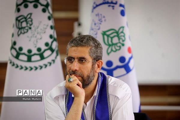 نشست صمیمانه مدیران سازمان دانش‌آموزی سراسر کشور-1