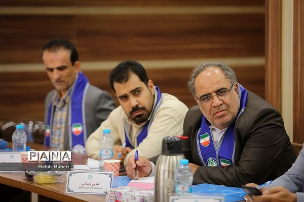نشست صمیمانه مدیران سازمان دانش‌آموزی سراسر کشور-1