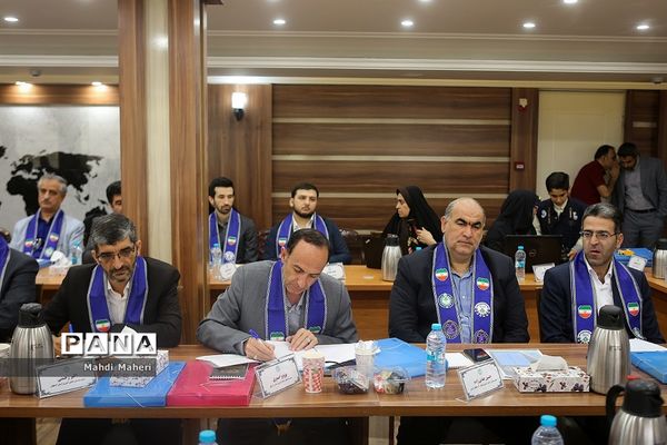نشست صمیمانه مدیران سازمان دانش‌آموزی سراسر کشور-1