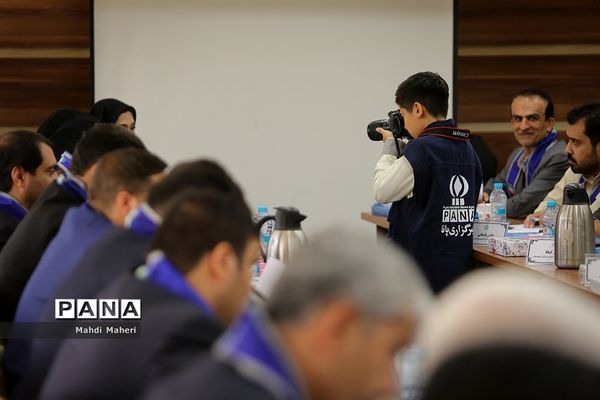 نشست صمیمانه مدیران سازمان دانش‌آموزی سراسر کشور-1