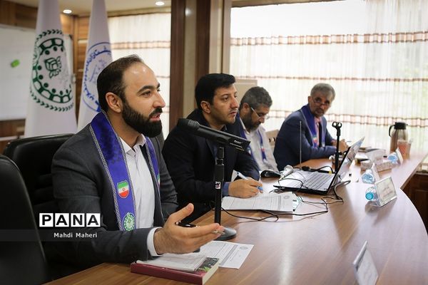 نشست صمیمانه مدیران سازمان دانش‌آموزی سراسر کشور-1