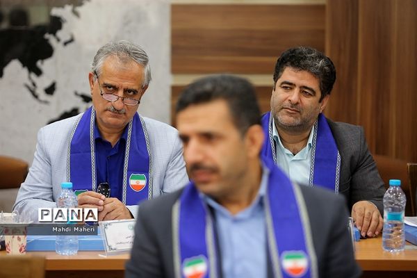 نشست صمیمانه مدیران سازمان دانش‌آموزی سراسر کشور-1