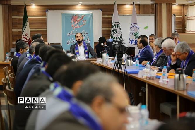 نشست صمیمانه مدیران سازمان دانشآموزی سراسر کشور-1