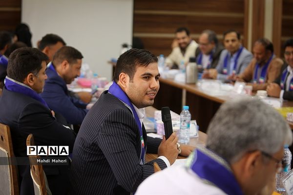 نشست صمیمانه مدیران سازمان دانش‌آموزی سراسر کشور-1