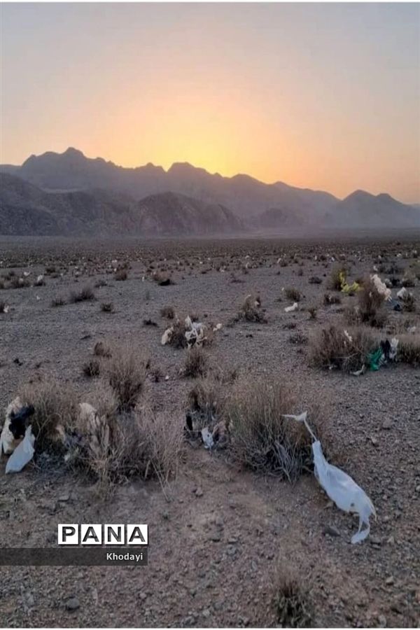 همایش دوستی با طبیعت به مناسبت هفته مبارزه با مواد مخدر در نجف آباد