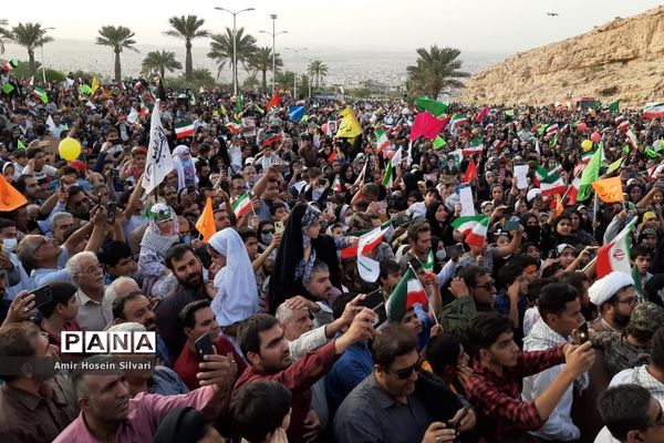 اجتماع بزرگ خانوادگی سلام فرمانده در جهرم