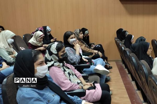 آیین تجلیل از مقام‌آوران استانی جشنواره سردار دل‌ها
