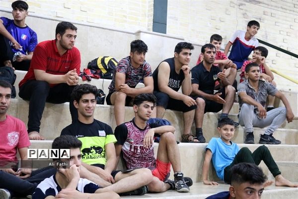مسابقات لیگ کشتی آزاد دانش‌آموزی استان خوزستان در امیدیه