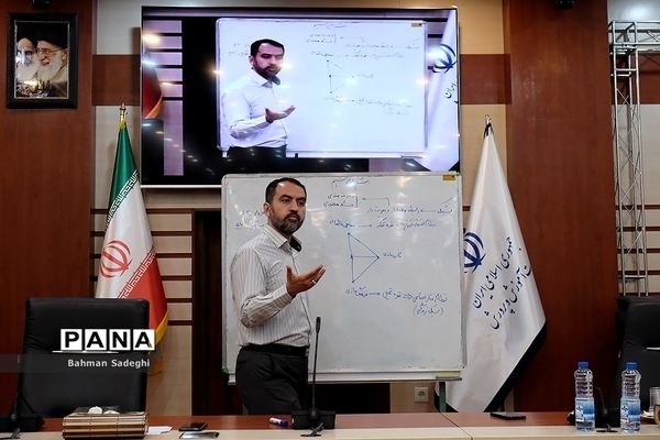 دومین روز گردهمایی مجاهدان عرصه تربیت و تبیین