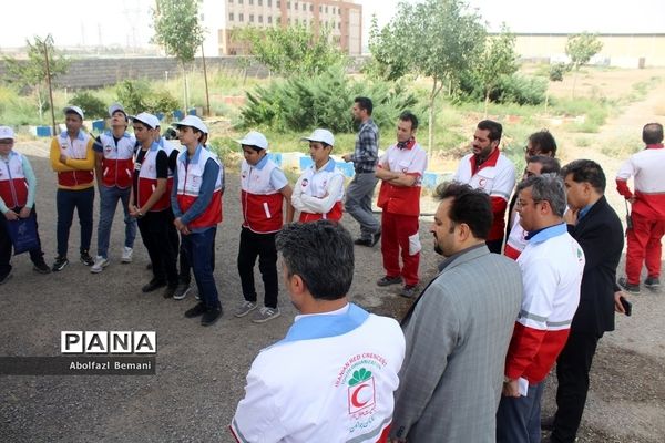 افتتاحیه دهمین دوره طرح ملی دادرس در قم