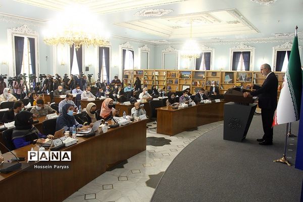 اولین نشست مطبوعاتی سخنگوی جدید وزارت خارجه