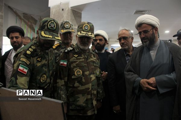 افتتاح نگارخانه مقاومت و برگزاری نشست تشریح یادواره شهدای ارتش در قم