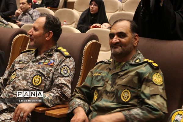 افتتاح نگارخانه مقاومت و برگزاری نشست تشریح یادواره شهدای ارتش در قم